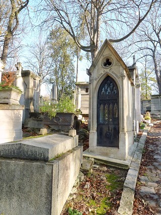 Cimetière du Père Lachaise   |   2  /  11    |